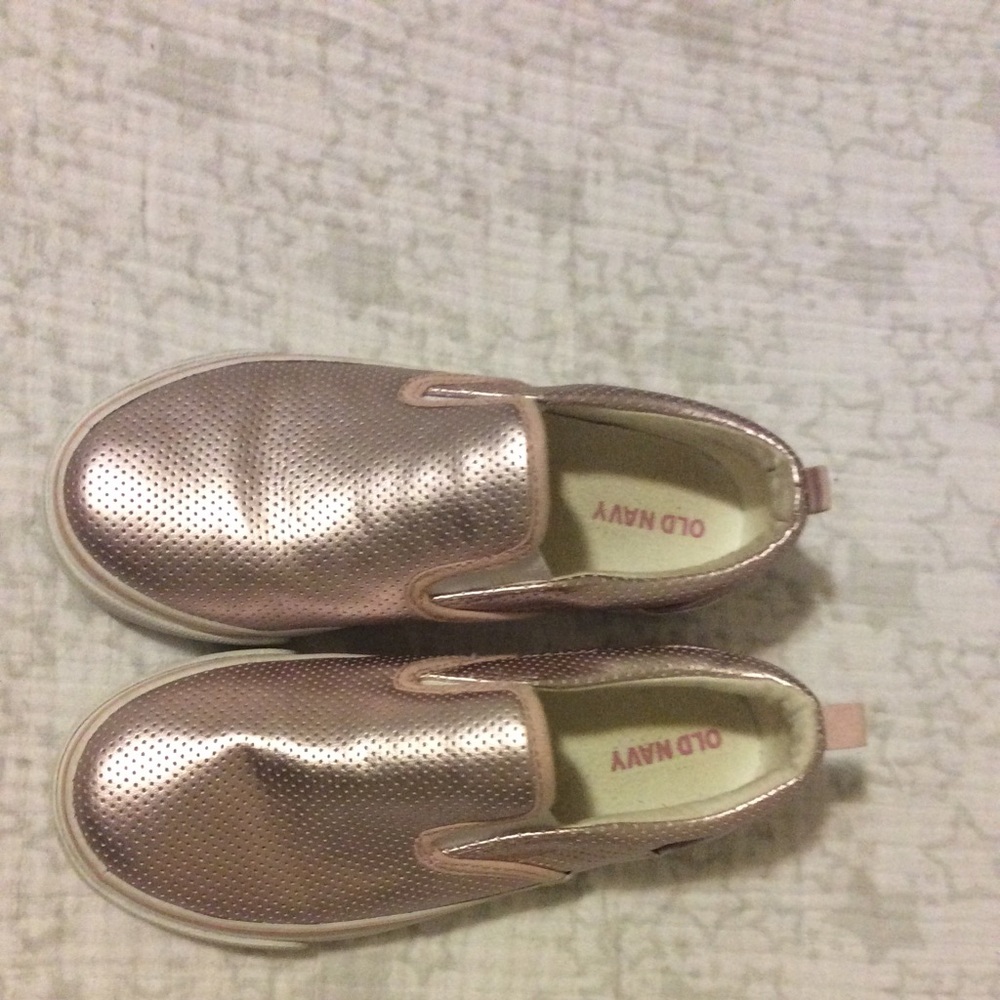 Slip on sneaks